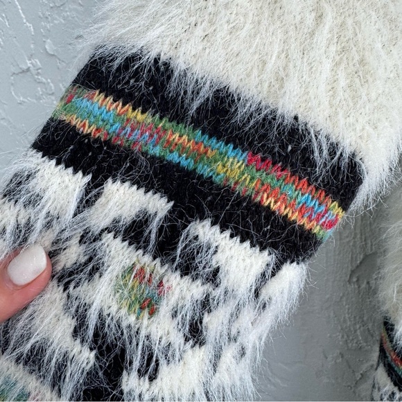 Anthropology My Michelle fuzzy long Aztec print boho long cardigan, size M - Picture 10 of 16